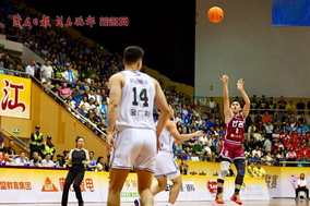 施洛特贝克头球破门萨比策吉拉西建功 多特3-0不来梅